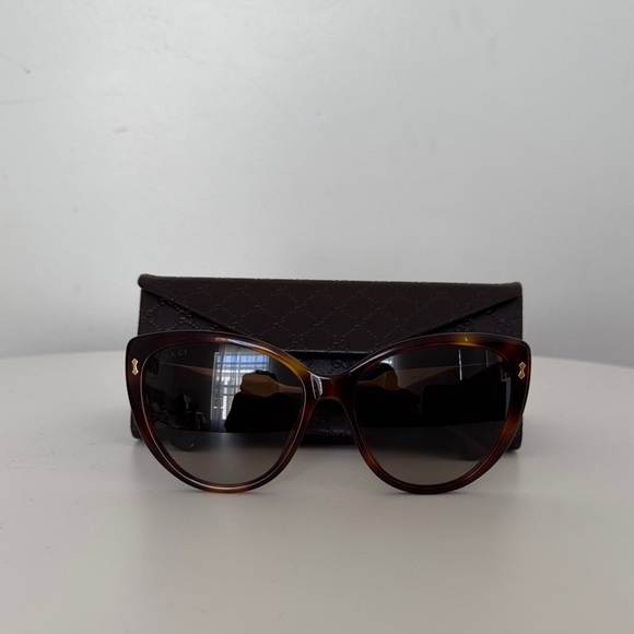 Gucci Tortoise Shell Sunglasses - Picture 1 of 4